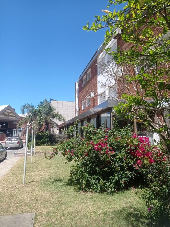 Hotel Gaudi Punta del Este Buitenkant foto