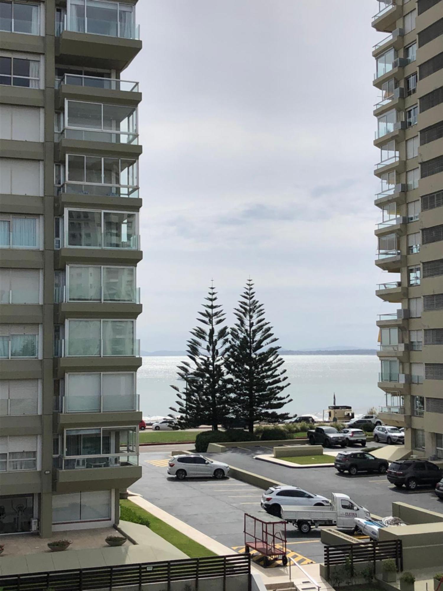Hotel Gaudi Punta del Este Buitenkant foto