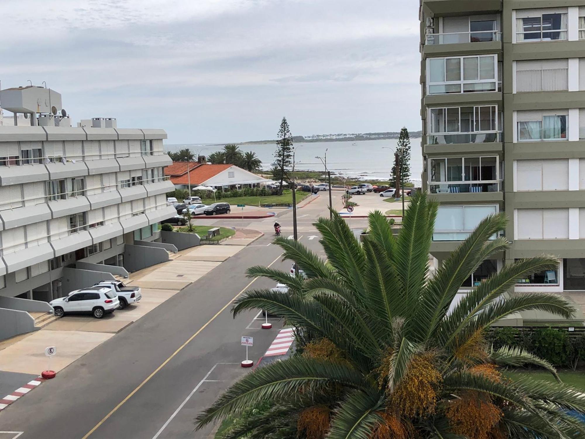 Hotel Gaudi Punta del Este Buitenkant foto