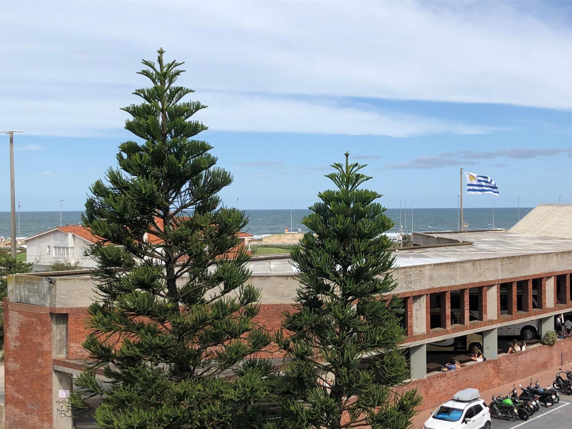 Hotel Gaudi Punta del Este Buitenkant foto